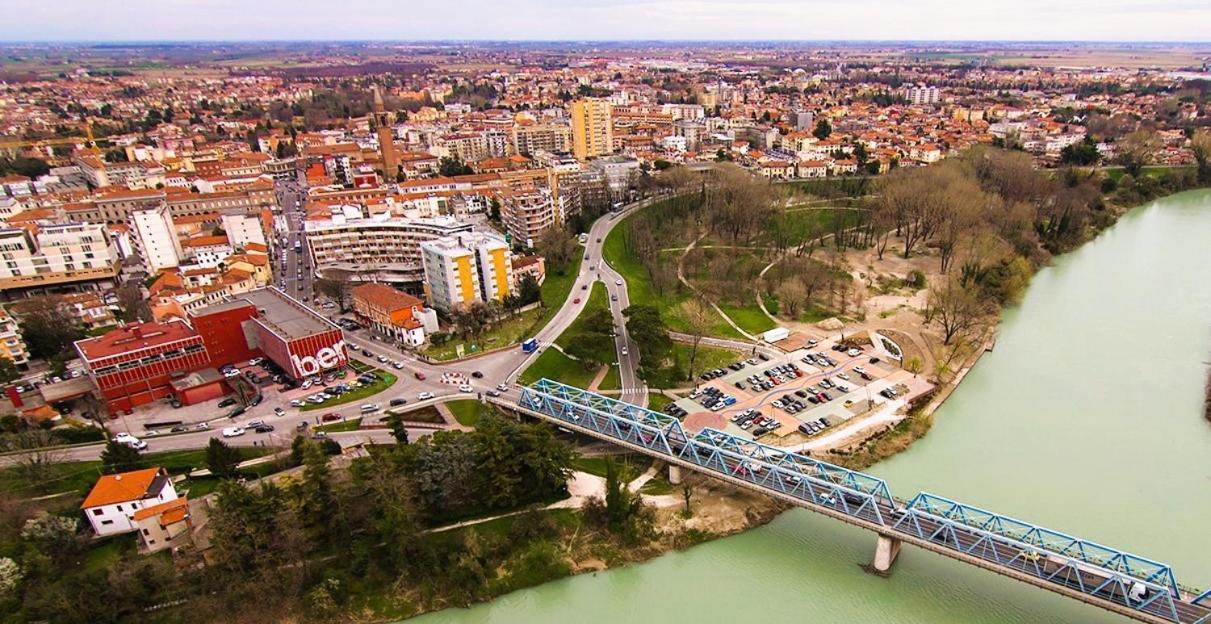 Hotel Kristall San Dona di Piave Bagian luar foto