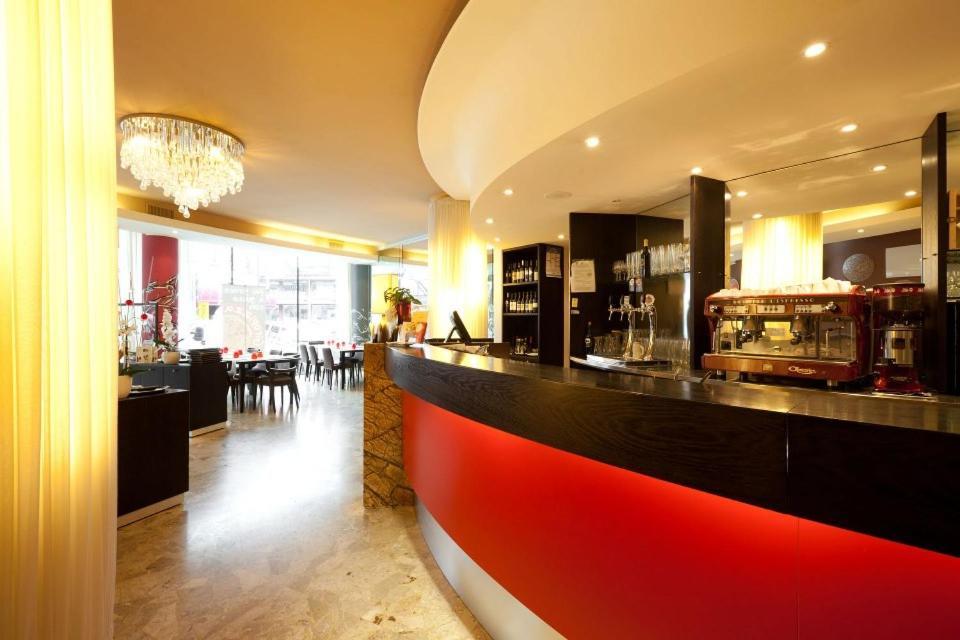 Hotel Kristall San Dona di Piave Bagian luar foto