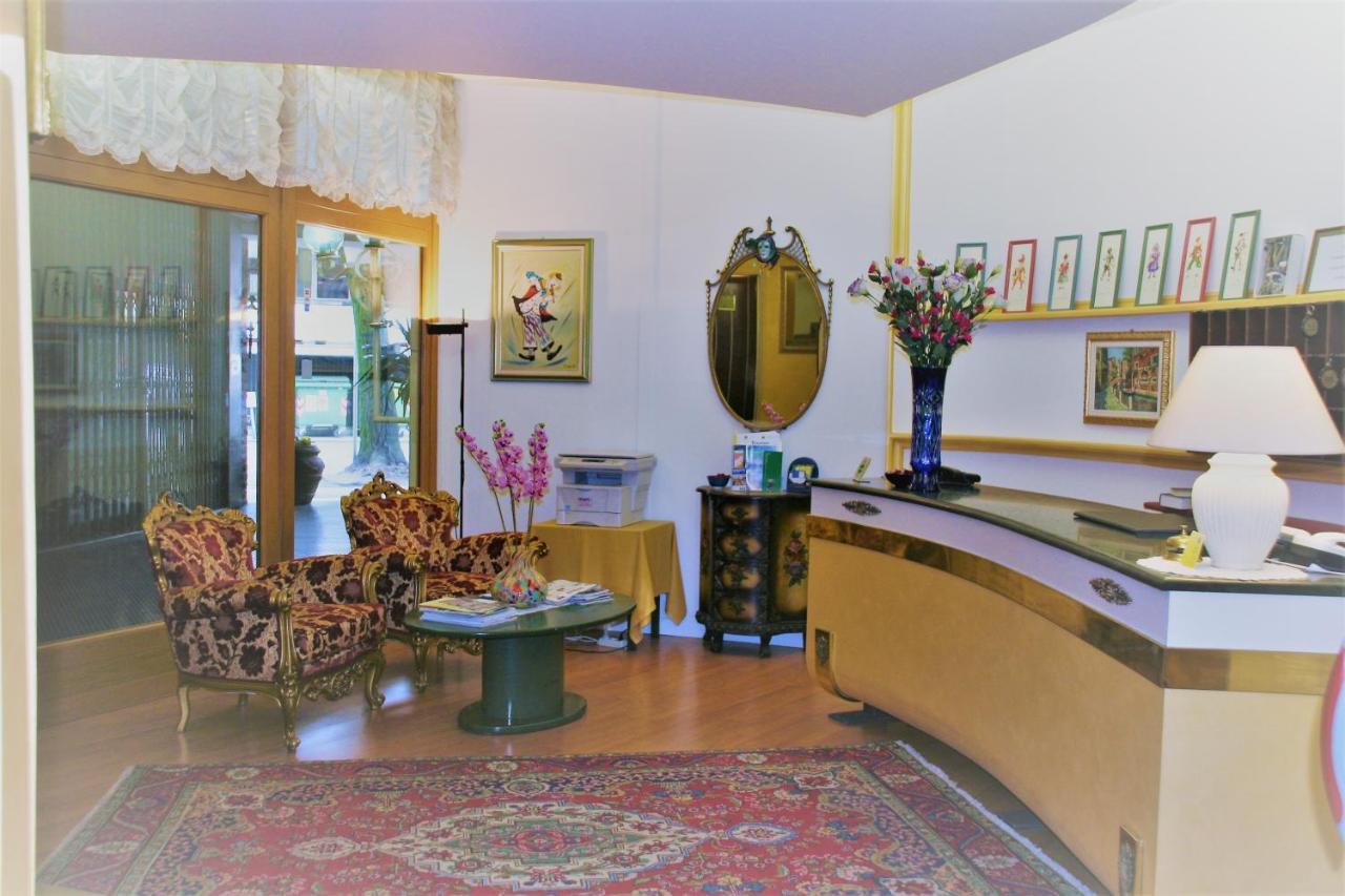 Hotel Kristall San Dona di Piave Bagian luar foto